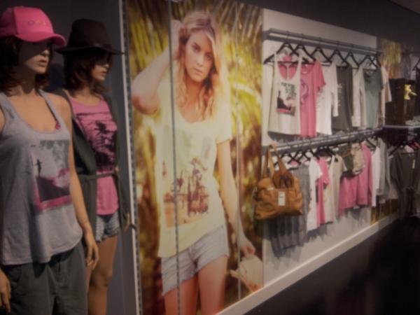 O'Neill Boardbabes Summer 2013. Laat (dan wel?) de zomer maar komen! #summertime