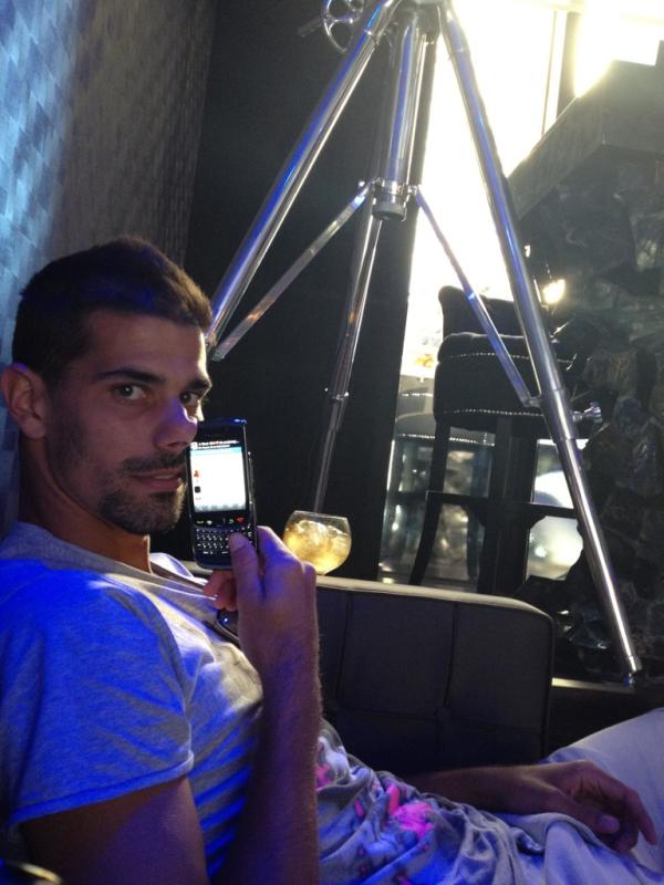 Teseo9Javi's tweet photo. Fin!!! http://t.co/BiWCYgef