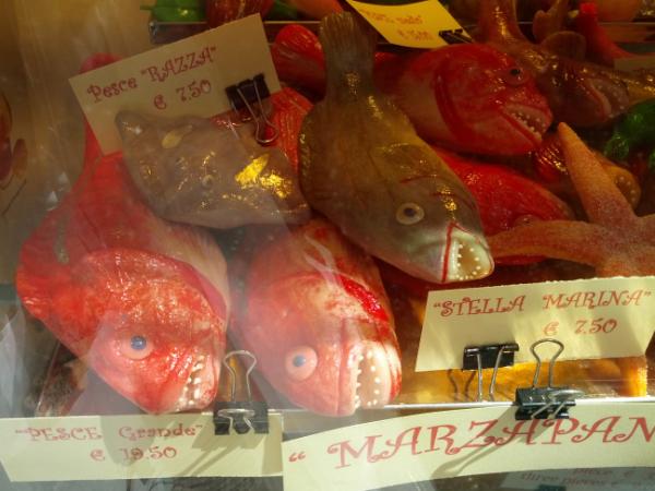 euroescapade's tweet photo. Marzipan fish anyone? http://t.co/aLVcBdiD