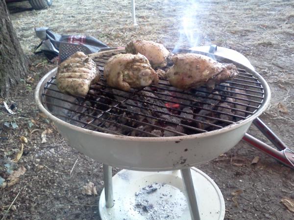 Zo vandaag de hele camping in de rook gezet. Maar wel lekker gegeten. #bbq #uitroken