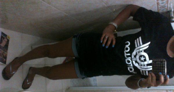 MMSintia's tweet photo. I Was In @MissMendezxD's House http://t.co/MotkX8AK