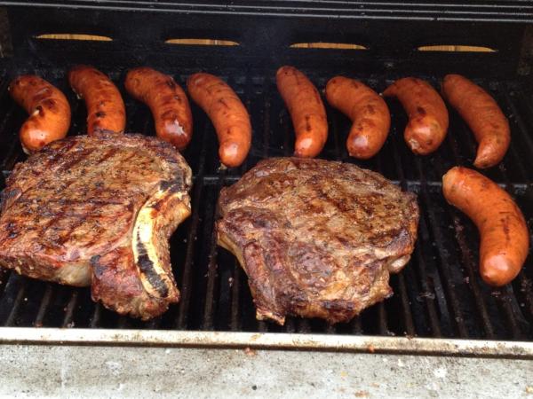 garzaldee's tweet photo. A little rain stop the BBQ? No way! http://t.co/AwPau0pi