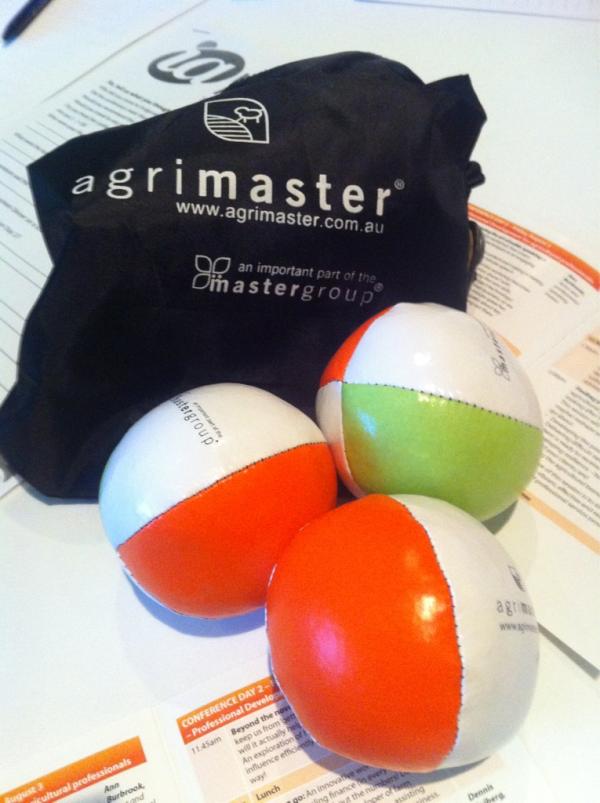 InvigoratingAg's tweet photo. @dewmg teaching us how to become juggling coaches! Lots of benefits for clients, moneywise that is! #invigoratingag http://t.co/tsqlP4wI