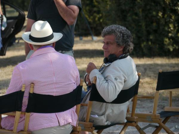 ViveLaColo's tweet photo. #Vivelacolo ça tourne avec le réalisateur  Stéphane Clavier (à droite) ! moteur et.... action ! http://t.co/8m1Pae7m