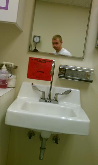 Mathalemu32's tweet image. OFY heart monitor!! #HalfMachine #TeamNoShower