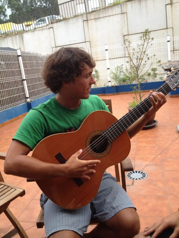 martintxuseca's tweet photo. El del medio de los chichos @gabriigas @skrach89 adri y javi. Q os parece @jalip8 y @borjapez ???? http://t.co/6HRZOaif
