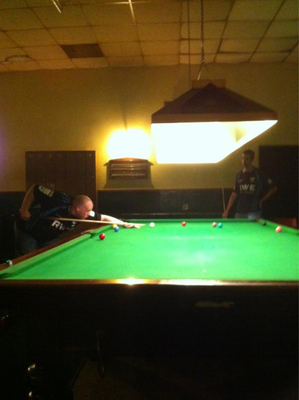 Snooker once again with @Todg23 and @WynS15, not going well for me ATM!