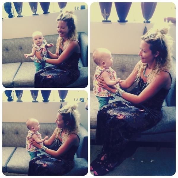 Kaytorz's tweet image. It's crazy how babies make rainbows and unicorns shoot out of you @VanessaMooney #haveone 👶💗