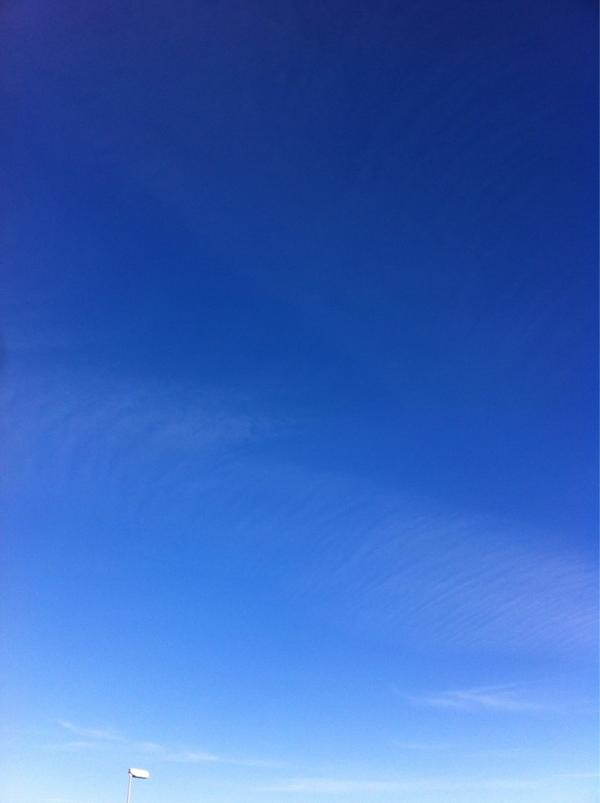Vrango's tweet photo. Sol blå himmel molnfritt vindstill 18C på #vrångö i #gbgftw http://t.co/jVM9hZ47
