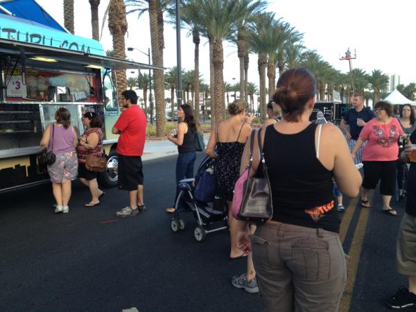 Counterless's tweet photo. Don’t forget to skip this line at @slidinthru tonight with @Counterless #FFLV http://t.co/yD5quVTg