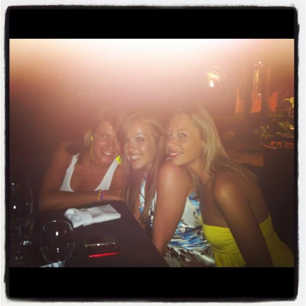 na91sere's tweet photo. @MikiBianchi @LauraLattavo http://t.co/HsYR92pg