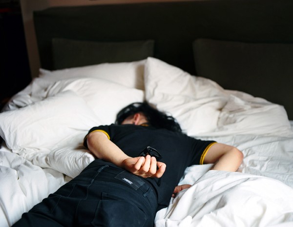 VictoriaSobocki's tweet image. @skrillex laying on bed without handcuffs on ;) #skrillmau5 #edm #tumblr
