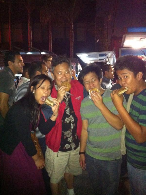 vua's tweet photo. Happy First Friday! #Coolhaus ice cream sammies on a fab summer night. http://t.co/SKVJKanv