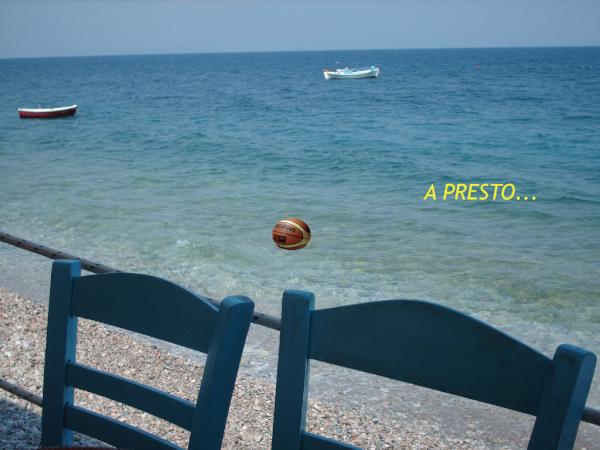 BasketUispMI's tweet photo. Buone Vacanze a tutti. http://t.co/k7AQZY8K