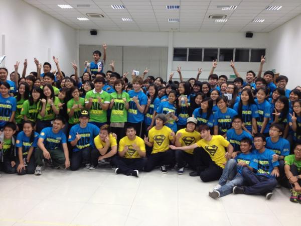IAM_PEZ's tweet photo. Famine 30 at kdu college @chua_jackson @jk_ngui @Bruce_Lim023 @AnGKu90 #superman #ProjectElementz #kdu #college http://t.co/8sm06S3w
