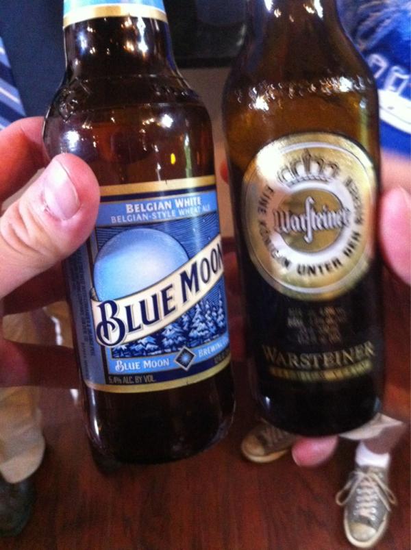 Schlag111's tweet image. #DATSHOWER