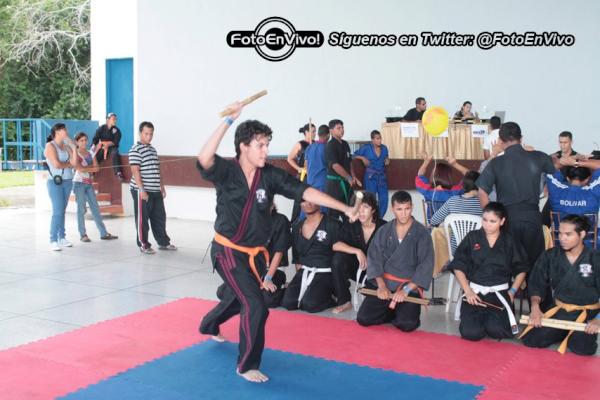 azorrillaq_'s tweet image. #StickSet #KenpoKarate #CaroníOpen2012