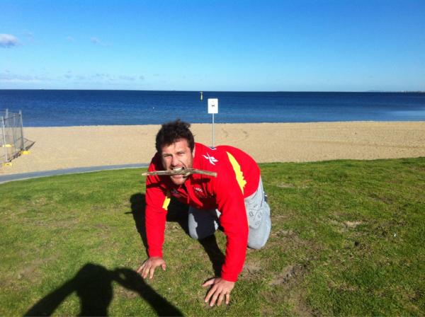 GaryAblettJnr's tweet photo. #taleofthedog #fetchboy @Browndogg_30x http://t.co/FLCNEsJ7
