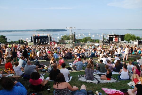 EasternProm's tweet photo. Gorgeous evening for a bit of music on the Prom with 15,000 friends #gotr #mumford http://t.co/1NjZvktN