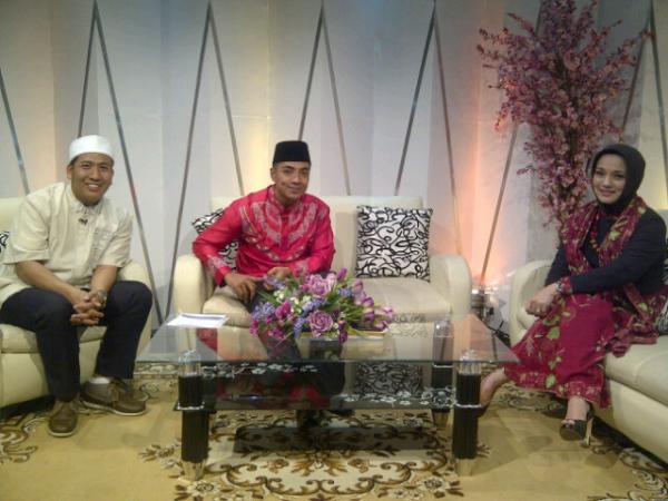 > Saya, Agus Idzwar dan Marissa Haque @ Suara Anak Negeri Alif TV + Jak TV