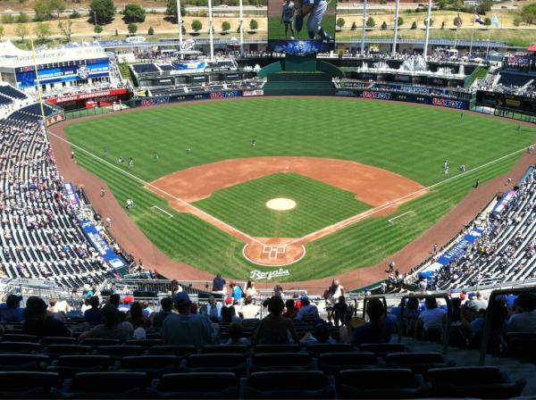 dbudke1997's tweet photo. Vacation day 1 go royals http://t.co/4qcrWTa