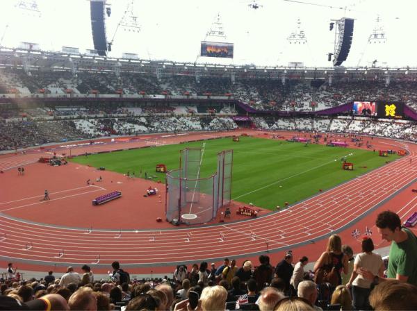 patrickyiu's tweet image. 100m buildup begins