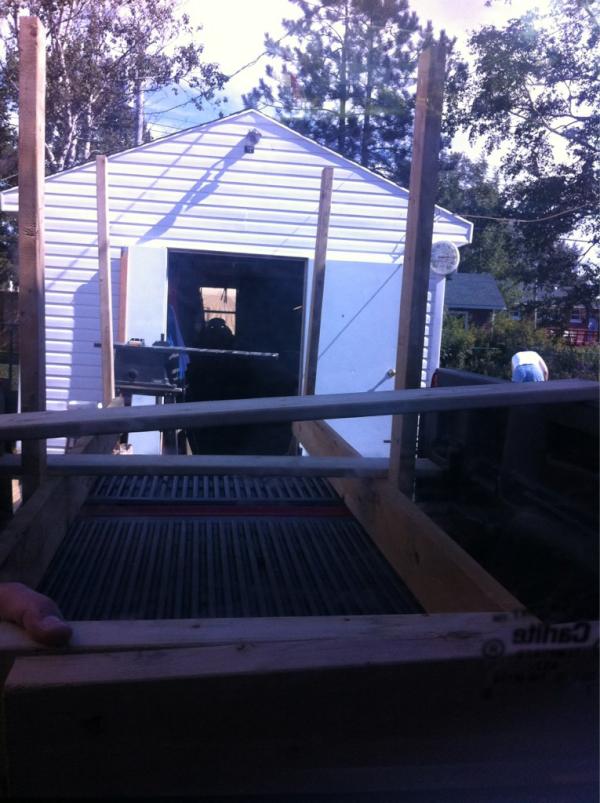 CobbsPond's tweet photo. Our float is shaping up nicely! Will you be there to see our result? Bring out your pennies tomorrow at 10:30am! http://t.co/bDdBYmRj