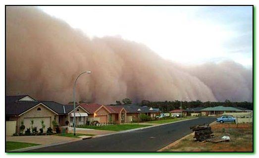 DatPics's tweet image. wow, who wants to be on this street?