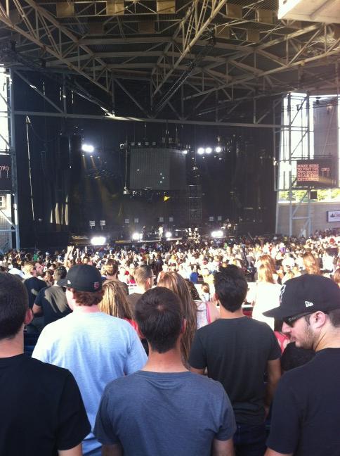 Gage905's tweet photo. #Ovofest http://t.co/iNzmPn7f