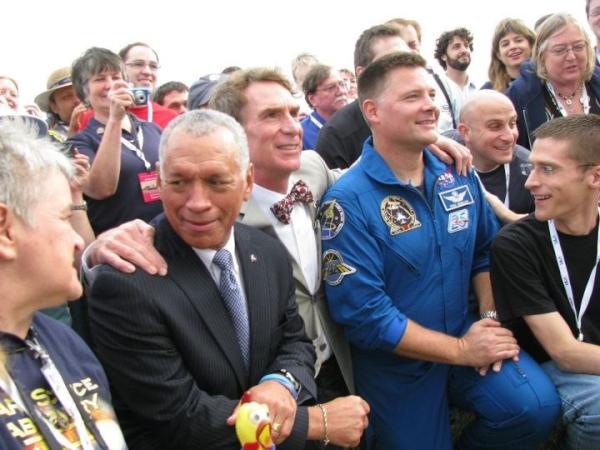 Conductor222's tweet photo. Charles Bolden, @astro_wheels and @TheScienceGuy at the #MSL launch along w/ all us #SpaceTweeps http://t.co/YpQASd3k