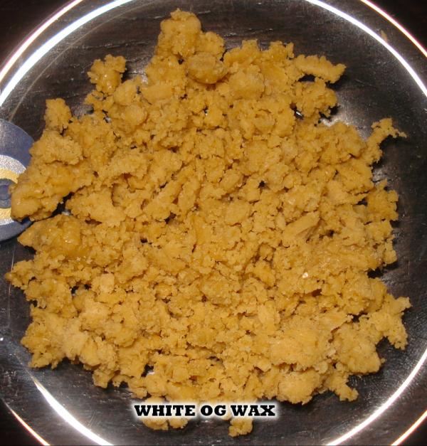 karmagenetics's tweet photo. Breakfast for champions, #dab, #wax #whiteOG http://t.co/Ewy0SH8D