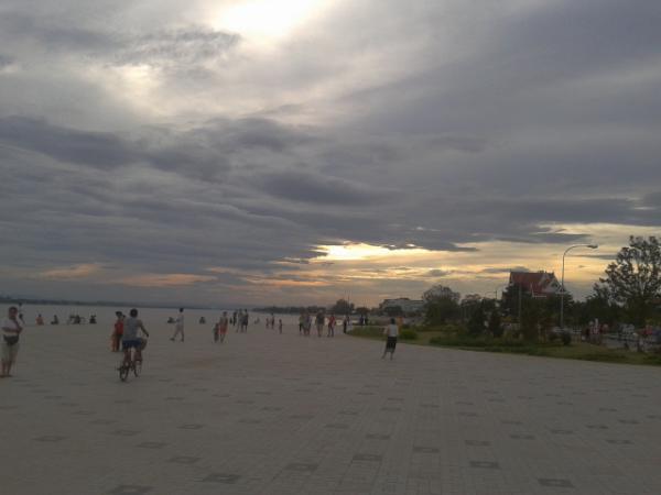 From Maeklong river to Mekong river 55555 cloudy day!