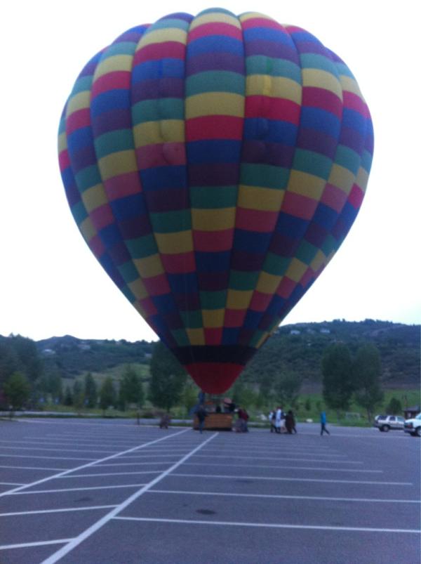 macyymay's tweet photo. Just some nice 5am hot air ballooning :) http://t.co/PSMbzUZ