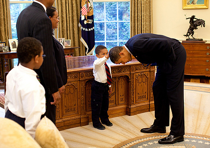 thelittleidiot's tweet image. possibly my favorite picture of president obama. this little boy wanted to know if his hair felt like the president's..