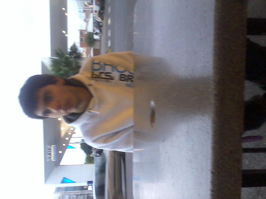 MostDopeMarti's tweet image. Seymour quietly sitting at his post #douchebagproblems