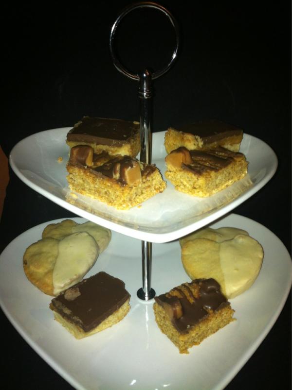 SublimeBeauty's tweet photo. Naughty nibbles ;) x http://t.co/4zIxAXAk