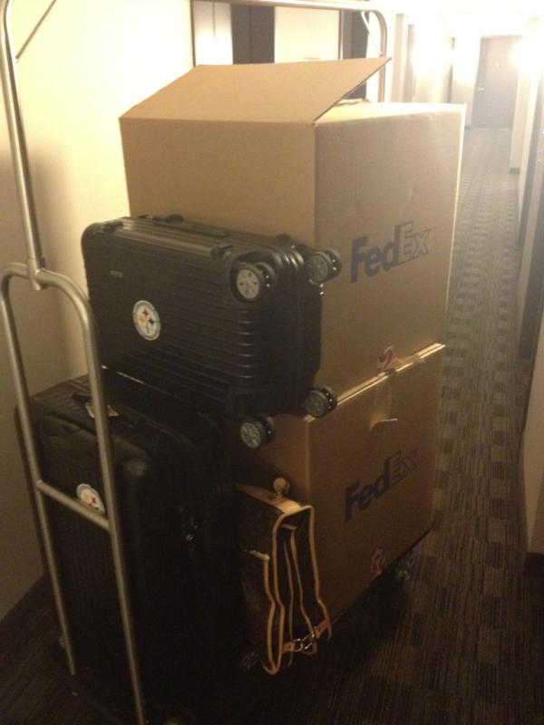 MOLE_here's tweet image. Pushing this a half a mile through the city of Chicago #embarrassing #nocarproblems