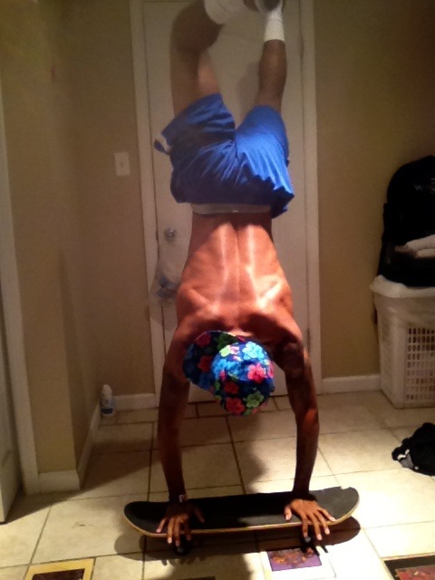 _wheres_Dizzo's tweet photo. Late night shit...lol http://t.co/6e8lA9mP