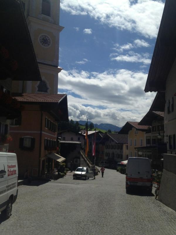euroescapade's tweet photo. Mountain bike riding in Austria, just about to go paragliding! http://t.co/2rtJKnjl