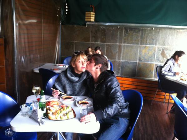 NarcisseTMV's tweet image. "@Matismilee: #LunchTime #sushi #kitcheng regalo minado a mi vieja 😊 http://t.co/w2slnE6S" Mi suegra ♥