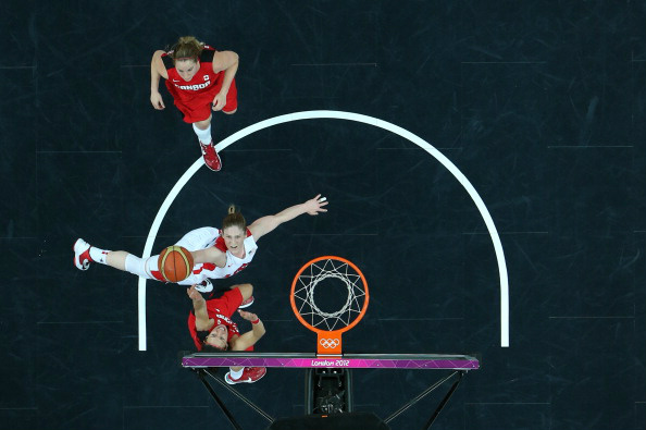 l2012bballcam's tweet photo. That’s an artistic bit of attacking – and you’re looking up at me too! #London2012 http://t.co/54JzmPnj