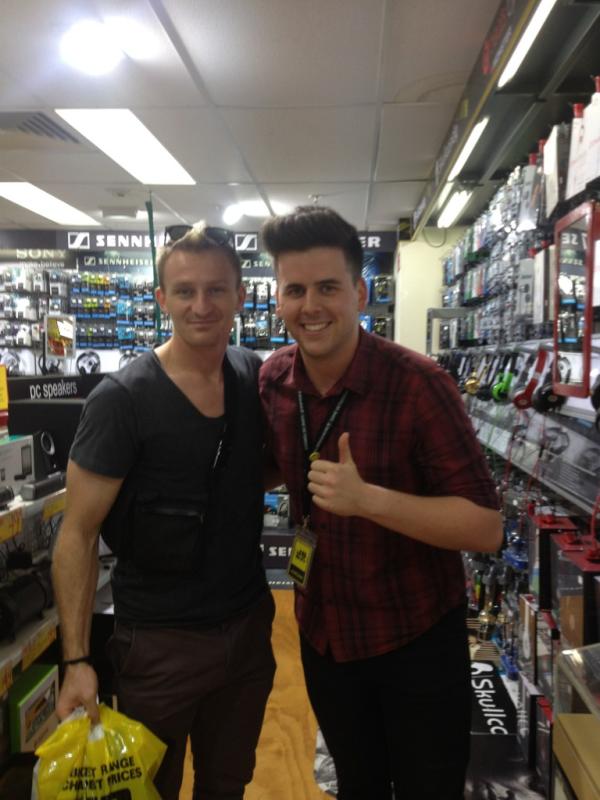 JordanW_JBaus's tweet photo. @brisbaneroar striker and @aleague golden boot winner, Besart Berisha-buying his Beats by DrDre from @jbhifi Queen St! http://t.co/9geBftpu