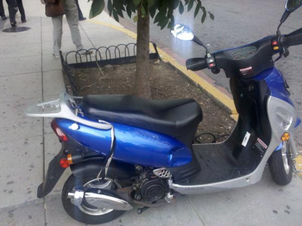 Streetskillkill's tweet photo. You left the #keys to your #ride out? #people this is a #no http://t.co/EjWRUoY4