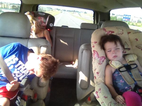 jayleigh72's tweet photo. Long day at Water World...everyone is plumb tuckered out. http://t.co/xYU6ALXz