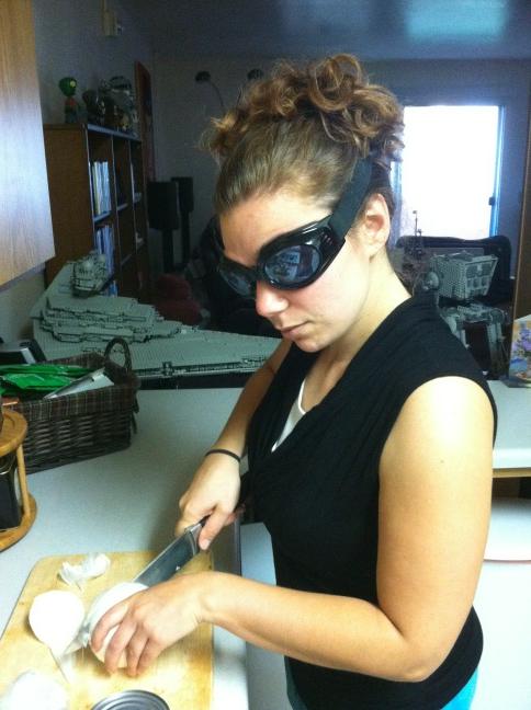 Levelcap Wife Using Onion Cutting Goggles Don T Get Geekier Than This Http T Co Duo5ud0k