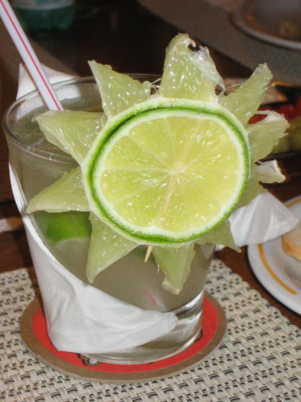 brigadeirobarn's tweet photo. @chefsymon I love watching you on The Chew. Tim-tim (Cheers) with a caipirinha. http://t.co/DMoCxFan