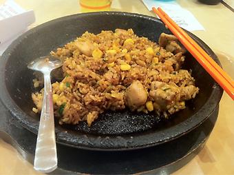 Ryan depends on his angels to get him to the gold. #totalpiphimove