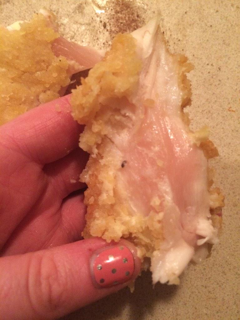 RachelLomurno's tweet photo. I just ate raw chicken from Wendy's. #Wendy's #gross http://t.co/gB6GbCYlSt