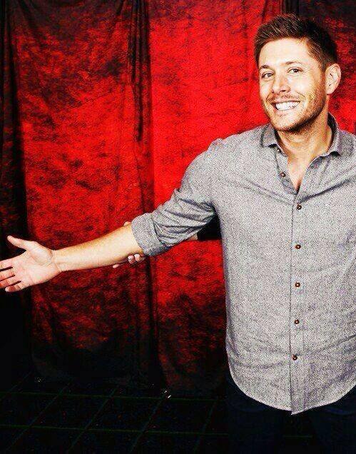 McneilMeaghan's tweet photo. Happy birthday to Jensen hope you enjoy it!:) @JensenAckles http://t.co/TyQAp9qByU
