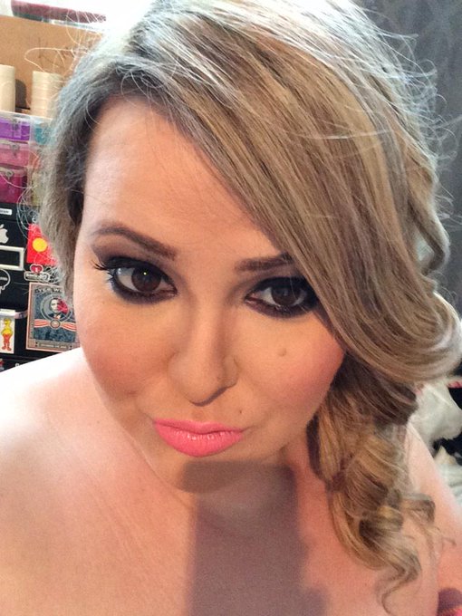 Makeup and hair for my scene on @plumperpass with @ramonpornstar http://t.co/7o5BkF45jR<a class="tags" href="/tag/plumperpass">@plumperpass</a><a href="/tag/throwbackthursday"class="tags"><span>#throwbackthursday</span></a><a href="/tag/bigtits"class="tags"><span>#bigtits</span></a>